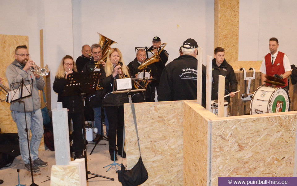 Der Waldarbeiter-Instrumental-Musikverein in Aktion